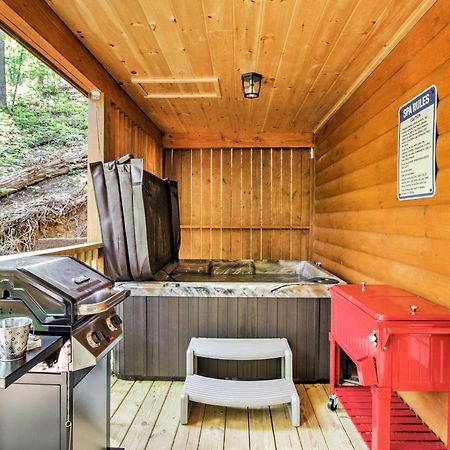 Gatlinburg Cabin With Hot Tub 5 Mi To Downtown Exterior photo