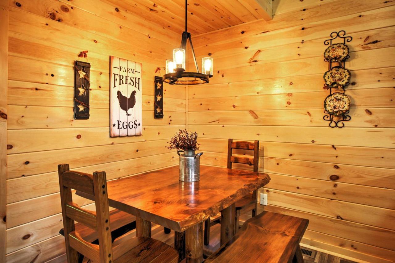 Gatlinburg Cabin With Hot Tub 5 Mi To Downtown Exterior photo
