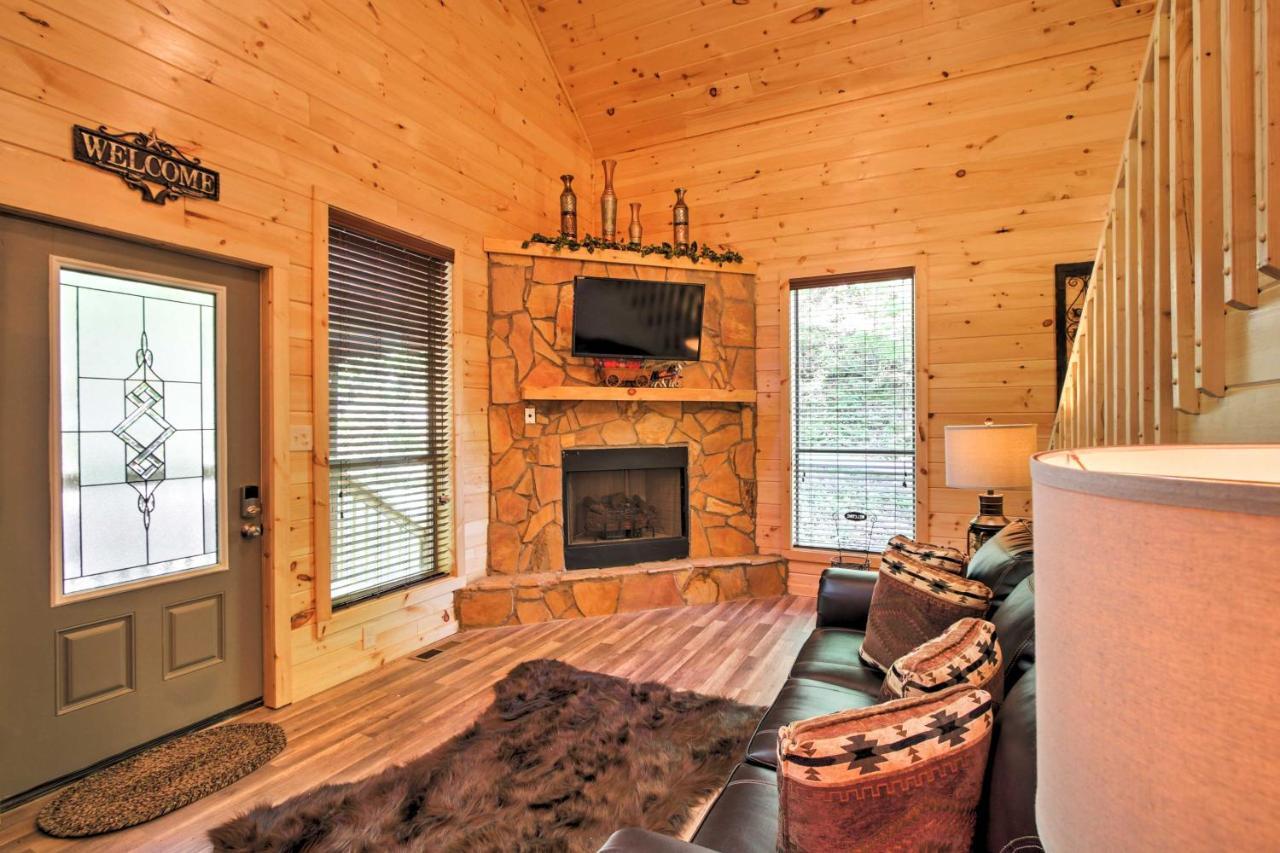 Gatlinburg Cabin With Hot Tub 5 Mi To Downtown Exterior photo