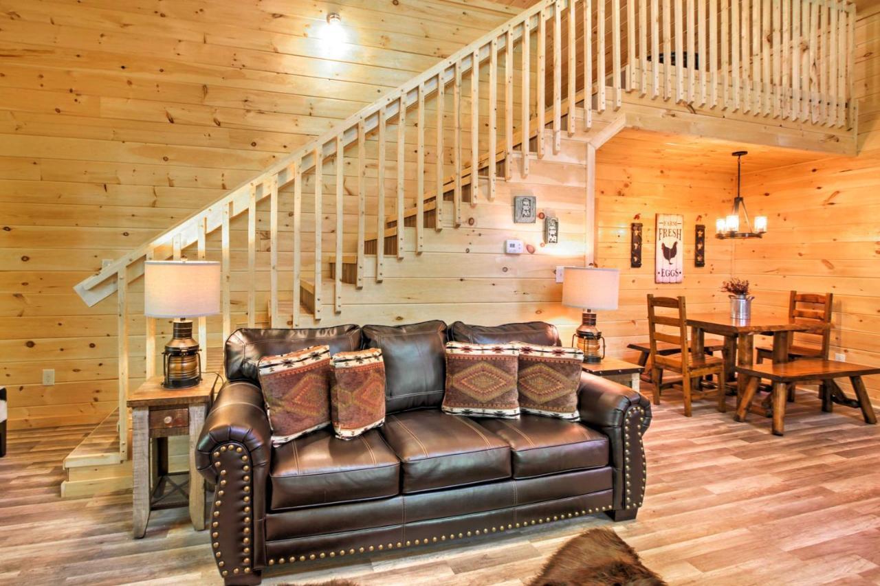 Gatlinburg Cabin With Hot Tub 5 Mi To Downtown Exterior photo