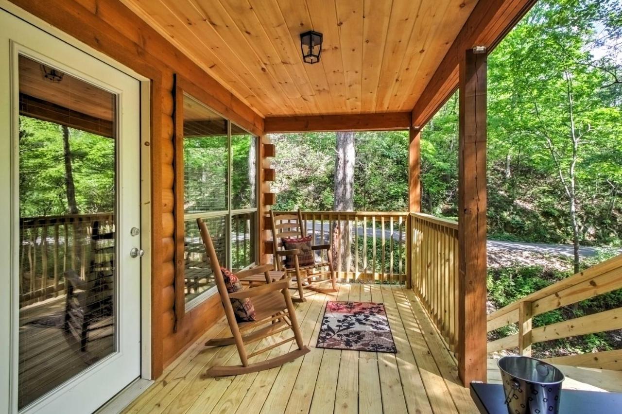 Gatlinburg Cabin With Hot Tub 5 Mi To Downtown Exterior photo